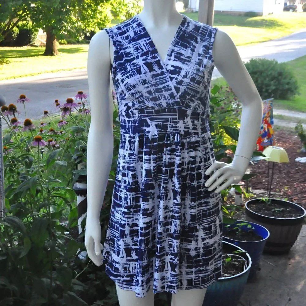 2/$10 Jon & Anna Navy Blue White Dress New with Tags MUST BUNDLE FOR THIS PRICE